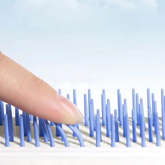 SelfCleaning™ Retractable HairTool